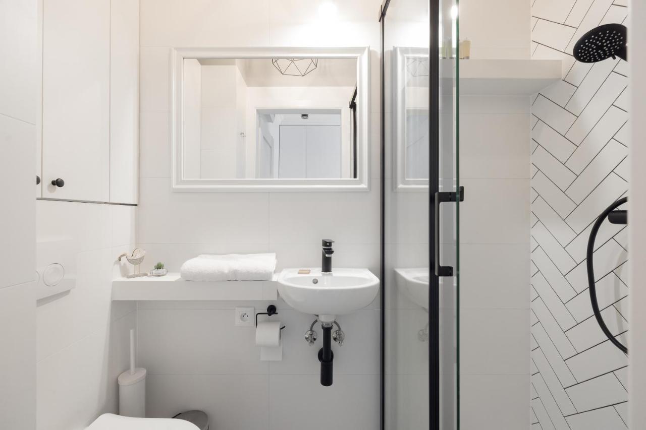 Bulwary Wislane Modern Apartment Varşovia Exterior foto