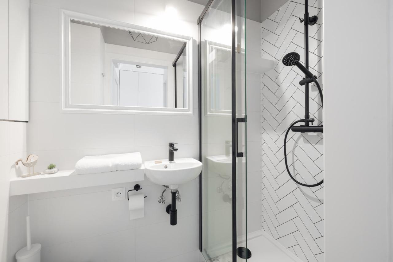 Bulwary Wislane Modern Apartment Varşovia Exterior foto